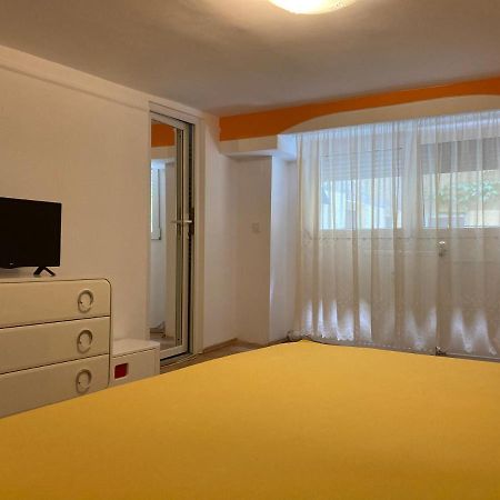Ultracentral Apartment Near Moscovitz Palace Nagyvárad Kültér fotó